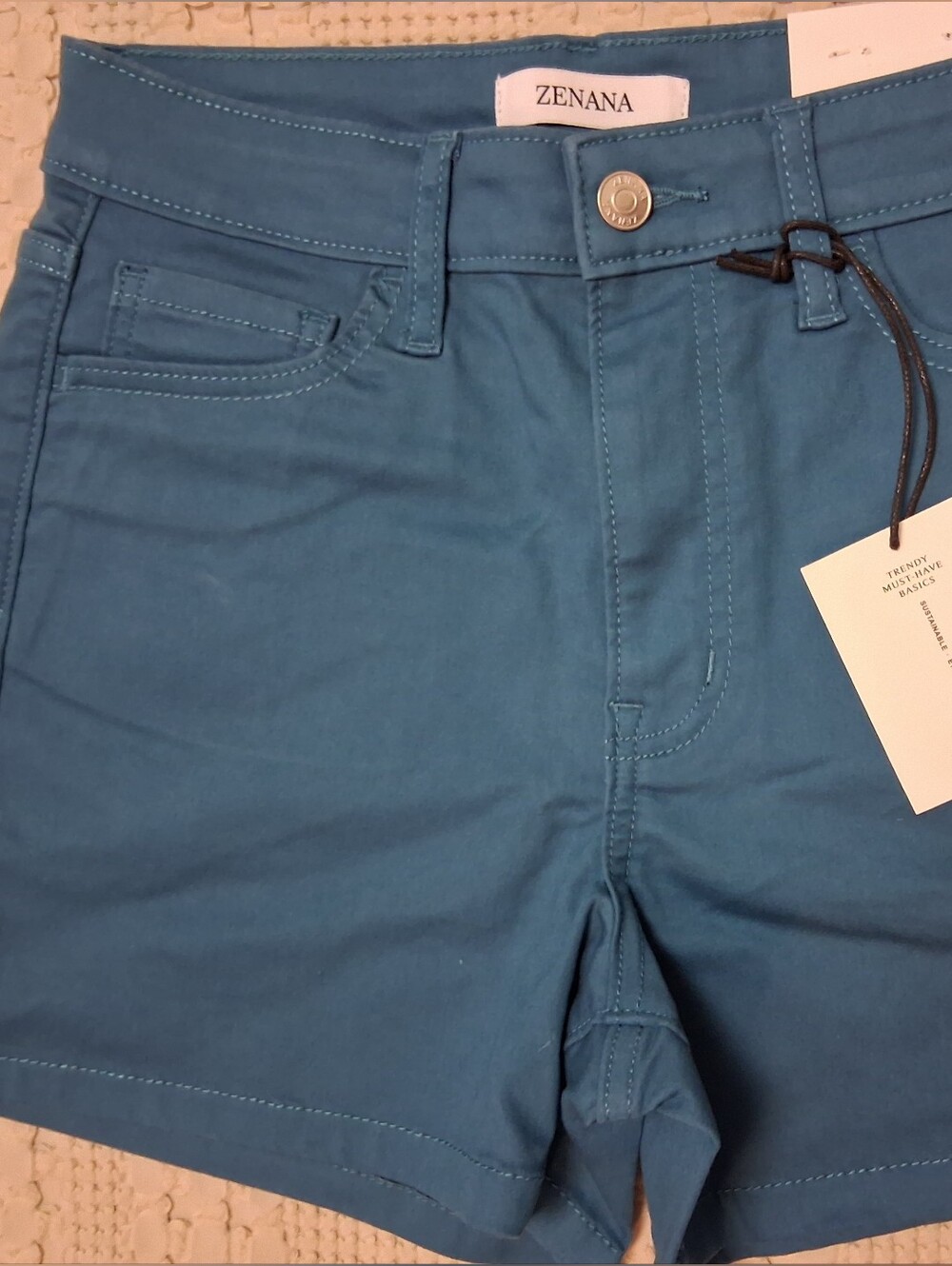Zenana Outfitters Teal Blue Shorts, Size Medium